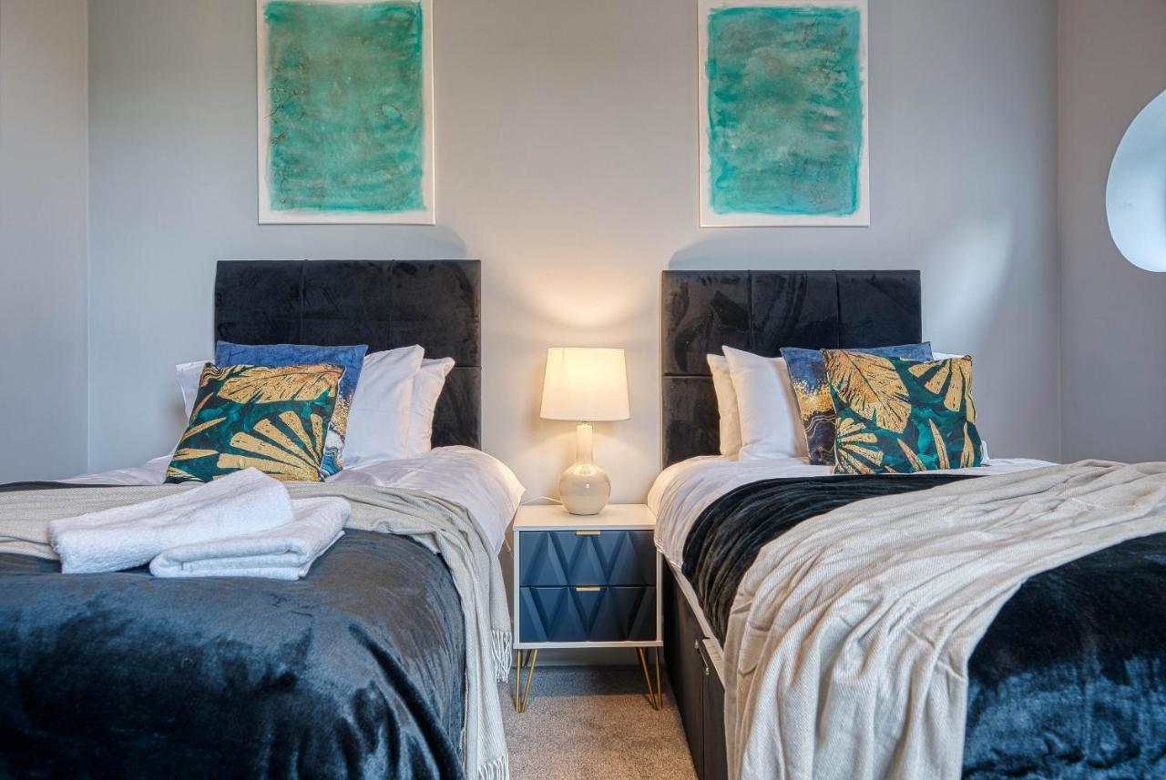 Spacious Nottingham Abode - Sleeps 16 Eksteriør bilde