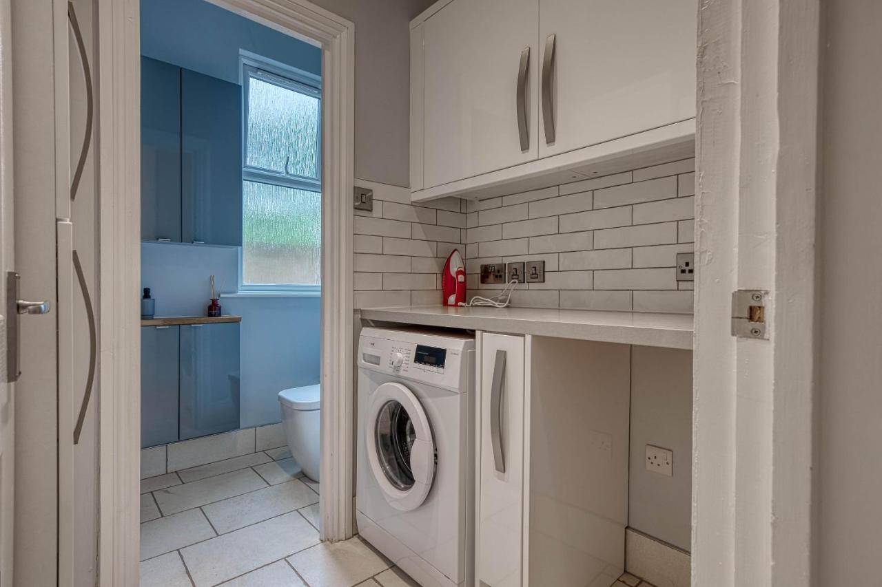Spacious Nottingham Abode - Sleeps 16 Eksteriør bilde