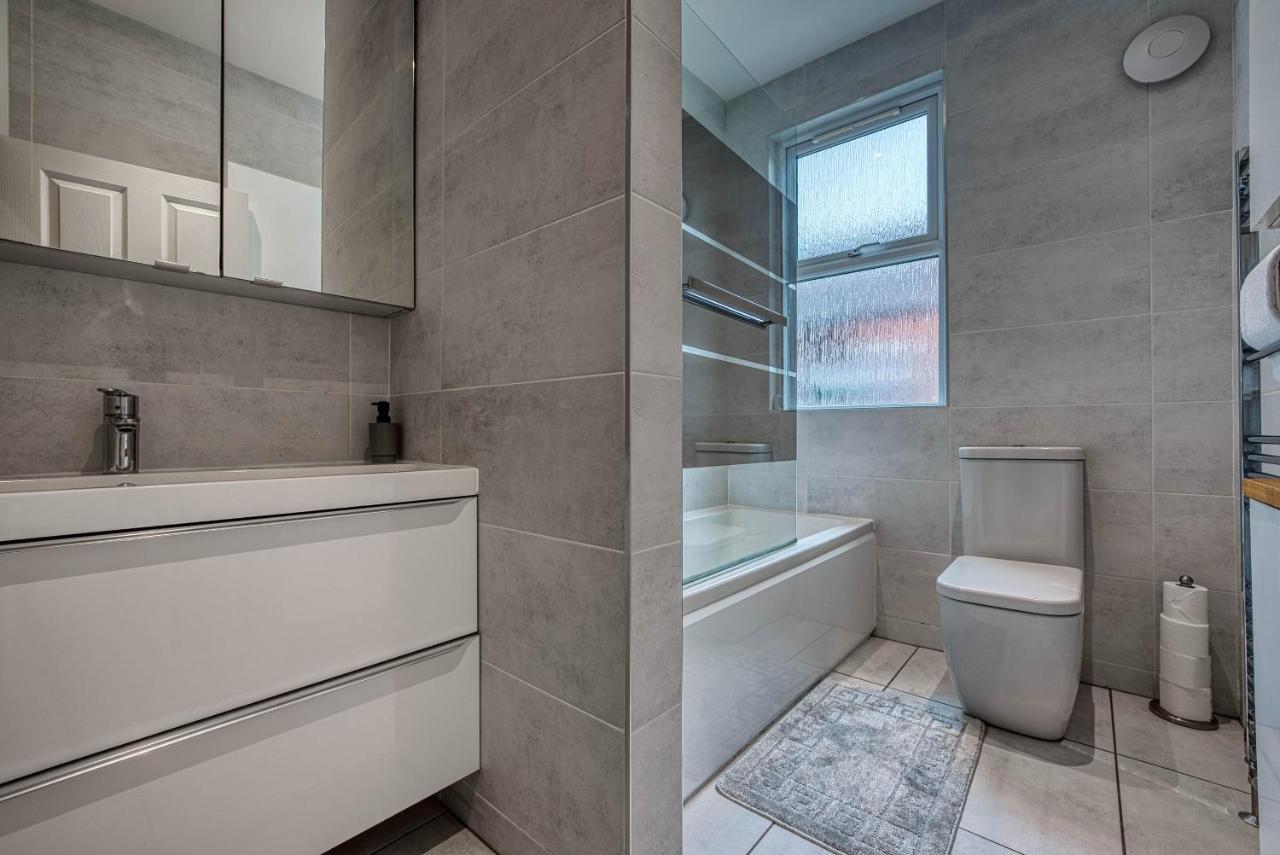 Spacious Nottingham Abode - Sleeps 16 Eksteriør bilde