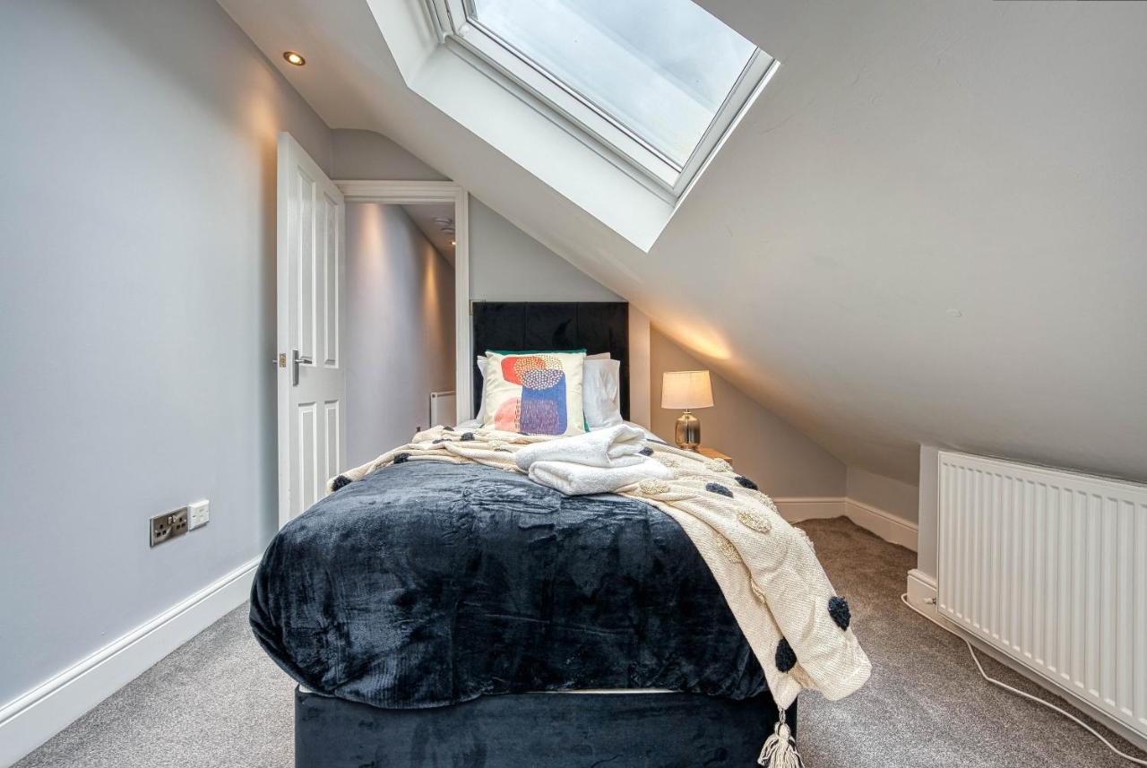 Spacious Nottingham Abode - Sleeps 16 Eksteriør bilde