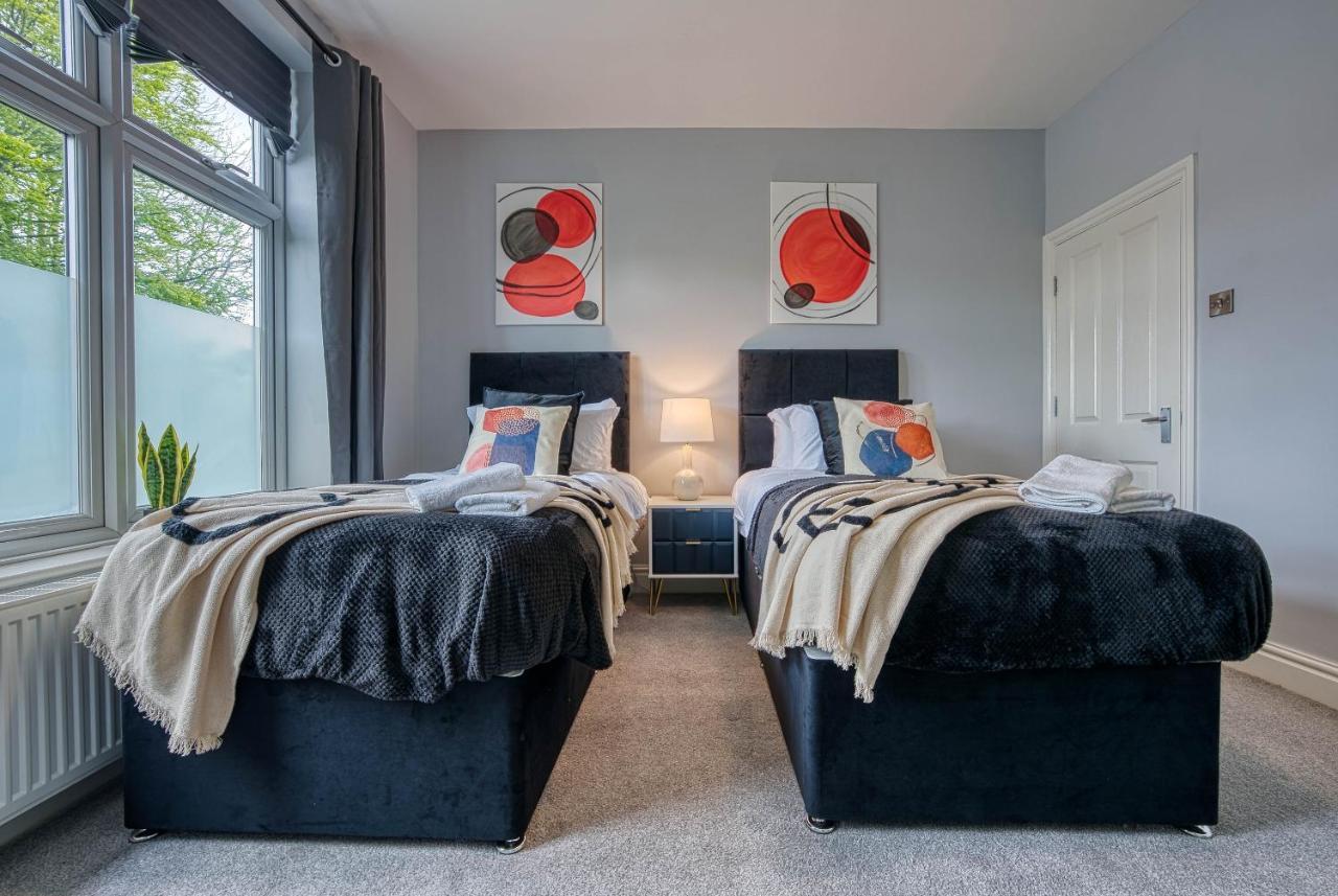 Spacious Nottingham Abode - Sleeps 16 Eksteriør bilde