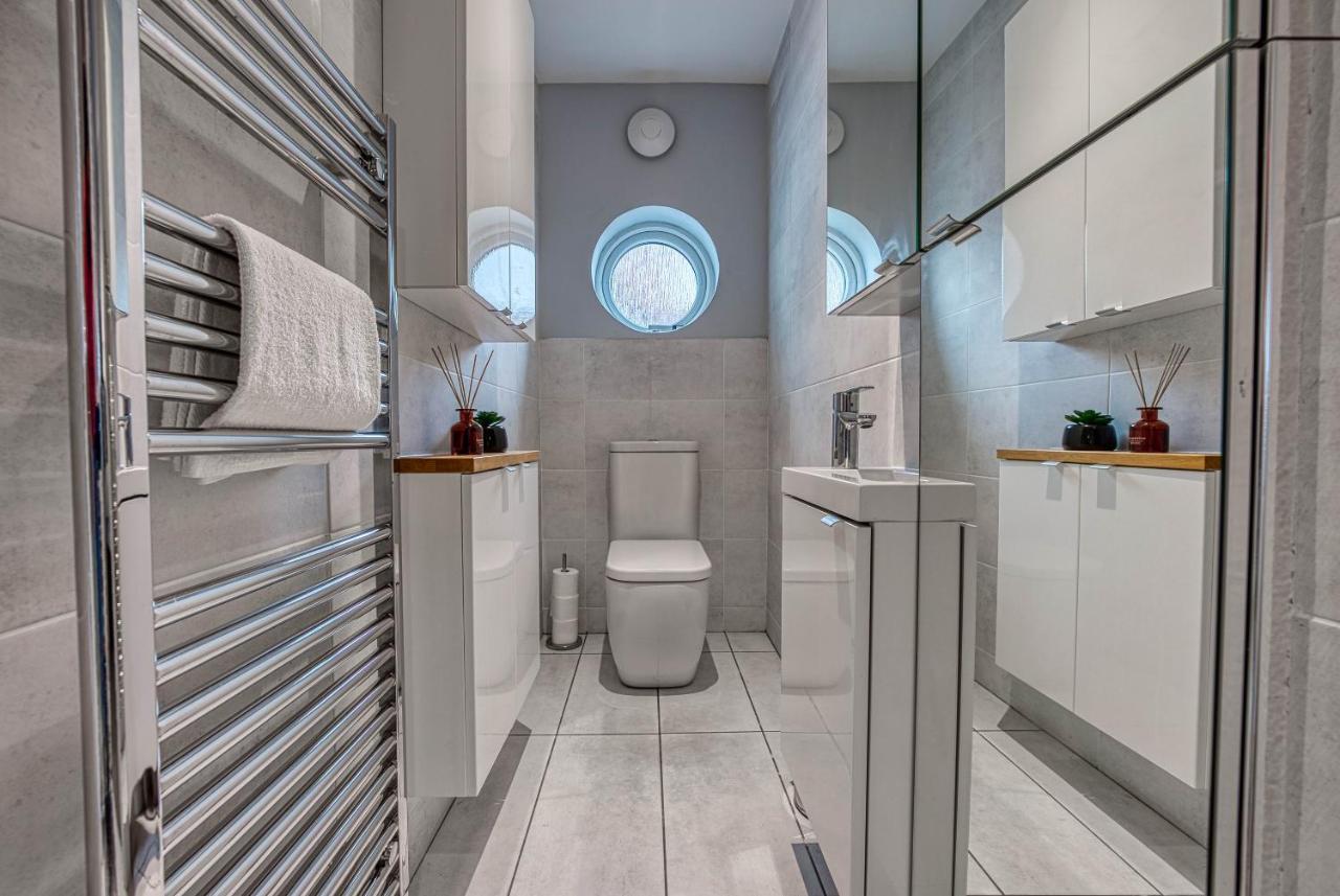 Spacious Nottingham Abode - Sleeps 16 Eksteriør bilde